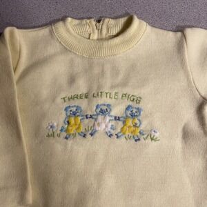 VTG Yellow Cross Stitch Three Little Pigs Yellow Cottagecore Story tale Kids XL